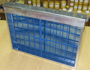 izolyator-dadan-1-ramkovyy-reshitka-plastyk